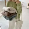 Nuevo abrigo tipo suéter para mujer para otoño e invierno, corte holgado, estilo japonés vintage, color liso, top corto de punto, suéter grueso para mujer