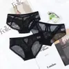 Calcinhas Fio Dental Sexy Femininas de Renda Vazada em Malha Respirável Finas de Verão Cintura Baixa Levanta Bumbum Sem Costura Puro Desejo