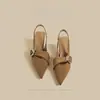 Sandálias de Festa Apontadas de Novo Estilo para o Verão, Versáteis e Bonitas, Sapatos Slip-On da Moda de Salto Alto Marrom para Mulheres