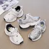Nuevos Zapatos de Papá Transpirables Primavera/Otoño 2026 para Niñas, Niños Grandes Zapatos Deportivos de Malla Blancos para Niñas Estudiantes