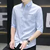 Camisa de manga corta de seda de hielo para hombre, fina de verano, blanca pura, sencilla, T-shirt holgada, con caída, casual, de manga media, moderna