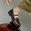 Elegantes Mary Janes de Piel de Oveja con Camelia Estilo Francés Zapatos Pequeños de Cuero 2025 Tacón Medio Grueso Punta Redonda Cuero Genuino Zapatos de Un Botón para Mujer