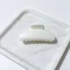 Novo Presilha de Garra Meia-Lua de Silicone Toque de Luxo Parte de Trás da Cabeça Anticolisão Antiderrapante Temperamento Suave Presilha Tubarão Acessório de Cabelo da Moda para Mulheres