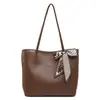 Bolso de Gran Capacidad para Viajes de Verano 2026 para Mujer, Bolso Tote de Hombro Único a la Axila de Moda y Sencillo, Versátil