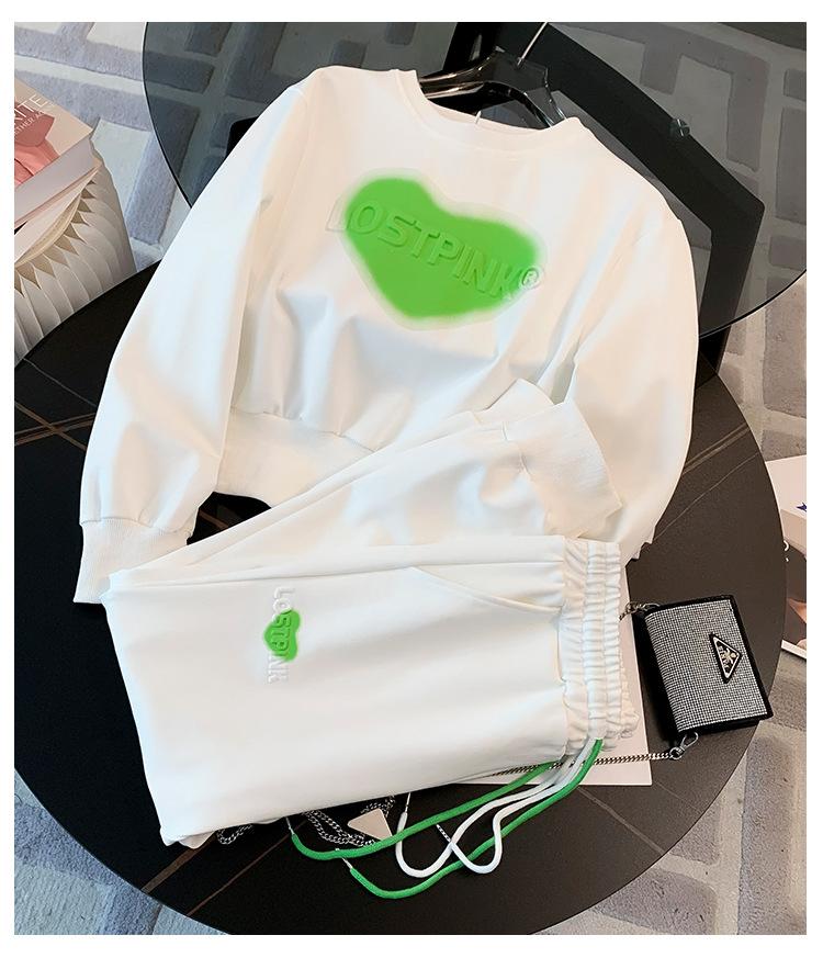 跨境淘货源分销2023秋冬季新款街头潮流减龄小个子爆款欧货网红款运动套装休闲运动气质休闲时尚流行新款秋装秋装女装时尚套装套装女装秋季套装女套装女女士运动服女装两件套套装卫衣套装休闲套装秋季套装女装时尚套装盐系休闲套装女装2023百搭设计感小众洋气欧货阿里国际站跨境采购Cross-border, shopping source, foreign trade, export, distribution 2023 fall, winter, new, street trend, explosive, European goods, network red, sportswear, leisure sports, temperament leisure, fashion popular, new autumn wear, autumn women's wear, fashion suit, women's wear, women's wear, women's wear, women's sportswear, women's two-piece, hoodie suit, casual suit, autumn suit, women's wear, Fashion suit salt department, casual suit women's dress, Ali International Station, cross-border procurement