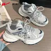 Zapatos de papá para pareja con mecanismo de retroceso 2026 nuevas zapatillas versátiles de otoño para hombres y mujeres, zapatos de mujer de suela gruesa de moda B