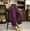 Calça pantalona de algodão e linho retrô da moda, calça casual de verão que afina o corpo com bordas franzidas, calça cropped feminina versátil com acabamento floral