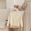 26 Camiseta Base Infantil de Niña para Primavera y Otoño con Borde Fruncido y Estampado de Lazo, Top Suave de Algodón, Camiseta de Manga Larga