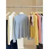 Camiseta básica de cuello alto para mujer, modelo nuevo 2026, camiseta de manga larga, suave y amigable con la piel, adecuada para usar en capas en otoño e invierno