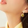 Design de ponta luxo leve retrô clipe de orelha elegante estilo Hong Kong espírito de fada inteligente zircônia amarelo-esverdeada brincos geométricos sem furos