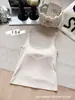 Camisola de color liso para principios de otoño con cuello cuadrado y tirantes anchos en la espalda en U, copas de látex fijas, adecuada tanto para llevar sola como debajo de otra ropa, lencería con espalda bonita