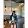 Jeans Cortos de Tiro Bajo, Corte Ajustado, Cómodos, Elegantes, Versátiles, con Estilo Vintage de Hong Kong, Acabado Lavado, Control de Abdomen y Efecto Plisado, Adecuados para Ropa Exterior
