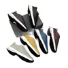 Sapatos masculinos de luxo estilo executivo em couro texturizado, sapatos da moda KT com sola grossa e amortecimento, item popular para fornecimento transfronteiriço
