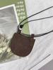 Accesorios de moda cóncavos simples colgantes para el cuello mini bolso diseño exquisito mini bolso media luna collar bolso