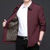 Jaqueta acolchoada masculina para meia-idade, espessada para outono e inverno, com gola alta, adequada para pais, disponível em tamanhos grandes, peça externa casual e quente para homens de meia-idade e idosos