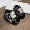 Zapatos de Entrenamiento Alemanes de Moda para Niños 2026 Primavera/Otoño Nuevos Zapatos Deportivos de Suela Blanda Ligeros Cómodos para Niños Pequeños y Niños Pequeños Versátiles Zapatos Forrest Gump