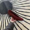 Adequado para deslocamento diário! Sapatos elegantes de salto alto, novo modelo 2024, bico quadrado pequeno preto, corte baixo, salto grosso, sapatos femininos estilo francês