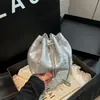 Nova Bolsa de Balde da Moda Feminina de Alta Qualidade para o Verão, Simples, Bonita, Moderna e Exquisita Bolsa Transversal com Cordão
