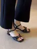 Sandálias de Salto Médio Estilo Francês para Mulheres, Verão 2026, Bico Quadrado, Salto Bloco, Fivela, Uma Tira, Peep Toe, Nova Moda