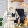 Ropa de Invierno Nueva para Bebé 2025 de 1-3-4 Años Sudadera de Forro Polar a la Moda para Niños Conjunto de Dos Piezas Jeans Espesos para Niños