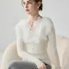 26 Nuevo Otoño Camisa Básica de Punto de Cachemira para Mujer con Exquisito Escote en V Floral 3D, Corte Ajustado y Estilo Elegante