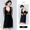 Deslumbrante Camisola de Cetim Pure Temptation com Decote em V Profundo e Bojo Embutido, Camisola Sexy com Robe de Renda, Conjunto Feminino P2722