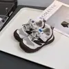 2026 Verano Nuevo Estilo Malla Hueca Individual Zapatillas de Bebé Transpirables Zapatos para Bebés Versátiles Zapatos de Exterior para Niños 5928