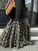 Saia Xadrez Azul Marinho e Amarelo para Mulheres Outono e Inverno 2025 Nova Retro Solta com Efeito Emagrecedor Saia Longa Saia de Barra Larga Saia de Algodão Engrossada