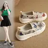 Sapatos de Pescador com Solado Grosso Aumentadores de Altura Femininos, Nova Moda Casual Primavera/Verão Slip-On Lona Respirável Sapatos Preguiçosos