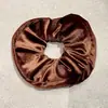 Nuevo Scrunchie Grande de Terciopelo Vintage con un Tacto Elegante y Sofisticado, Goma para el Cabello para Mujeres con un Ambiente Elegante