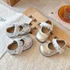Nuevos Zapatos de Princesa para Niñas de Primavera y Otoño, Zapatos Mary Jane de Perlas con Suela Suave para Niñas, Zapatos Pequeños de Cuero para Niños, Zapatos para Caminar para Niños Pequeños