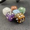El Juego de Mesa Artesanal más Vendido de Amazon, Personalizado y Creativo, Cubos de Dados de Cristal Cuadrados de 15 mm Tallados con Puntos