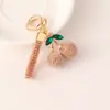 Llavero Creativo Lindo de Fruta Cereza de Aleación con Pedrería Colgante para Bolso Accesorios de Regalo Transfronterizos