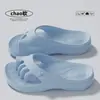 Zapatillas de cinco dedos de accesorio de dibujos animados para mujer, nuevas zapatillas de garra de verano para interior, antideslizantes, transpirables, para exterior, con una sensación suave y acolchada