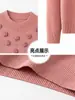Moderna y elegante blusa de invierno gruesa y cálida de cuello medio para madres, suéter cálido versátil todo en uno de forro polar para mujeres de mediana edad y mayores