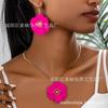 Conjunto de Colar com Pingente de Diamante Flor Pintada de 3 Peças e Brincos de Pino para Mulheres Usarem em Feriados, Viagens, Festas e Eventos.
