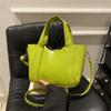 Bolso de cubo portátil casual con estampado de lichi para mujer 2023 moderno todo a juego bolso de hombro de cuero suave estilo western textura bolso cruzado