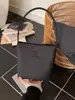 Bolso Cubo Coreano de Mano 2026 Nuevo Color Sólido Bolsa de Regalo Versátil Moda Nicho Bolso de Hombro para Estudiante