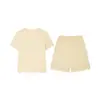 Conjunto de ropa de casa para mujer de seda de morera, cuello redondo, manga corta y shorts, corte holgado, adecuado para primavera y verano, con detalles de encaje, se puede usar para salir, pijama casual y cómodo
