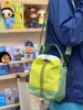 Bolso cruzado de doble uso para botella de agua para hombres y mujeres, mochila casual para senderismo al aire libre, bolso cruzado ligero impermeable para viajes