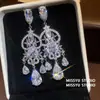 Pendientes de Borla con Forma de Corazón y Lágrima de Piedras Preciosas Deslumbrantes Italianos, Pendientes Estilo Palacio con un Toque de Lujo Ligero y Gama Alta, Pendientes Exagerados para Mujer