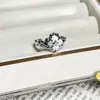 Estilo Medieval Tardío Elegante Dulce Fresco Blanco Esmalte de Goteo Mariposa Saturno Anillo de Moda Anillo Geométrico Simple de Personalidad de Nicho para Mujeres