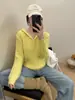 Ropa de punto con capucha para mujer de otoño e invierno, nuevo estilo 2025, holgada de alta gama, suéter de punto exterior