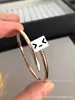 Pulsera de uñas V dorada de alta gama, diseño clásico elástico grueso y delgado, unisex, chapada gruesa en oro rosa de 18 quilates, pulsera de lujo ligero para parejas, al por mayor