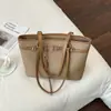Bolsa de Mão Feminina Doce e Cool Simples para o Dia a Dia Estilosa com Cinto de Couro Moda 2026 Nova Tendência Bolsa de Ombro Único para Motociclista
