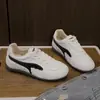 Zapatillas de entrenamiento alemanas de estilo retro deportivo extremadamente elegantes para mujer, versátiles con cordones, bloques de color, casuales, de suela blanda para mujer