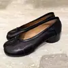 Versión de piel de vaca ~ 2024 nuevos zapatos de punta suave de cuero plisado para mujer lefu zapatos pequeños de cuero zapatos Mary Jane de tacón plano