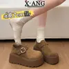 Sapatos de Couro Genuíno de Cobertura Total Estilo Birkenstock com Solas Grossas e Saltos que Aumentam a Altura para Mulheres Baixinhas, Novos Mocassins Casuais 2026