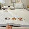 Conjunto de Tres Piezas Jacquard Fresco de Frijol Bordado para Primavera/Verano 2026