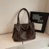 Bolsa de Grande Capacidade para Mulheres Inverno 2025 Nova Bolsa Transversal Casual Retrô Estilo Coreano Bolsa Tote de Ombro Único para Trabalho e Dia a Dia